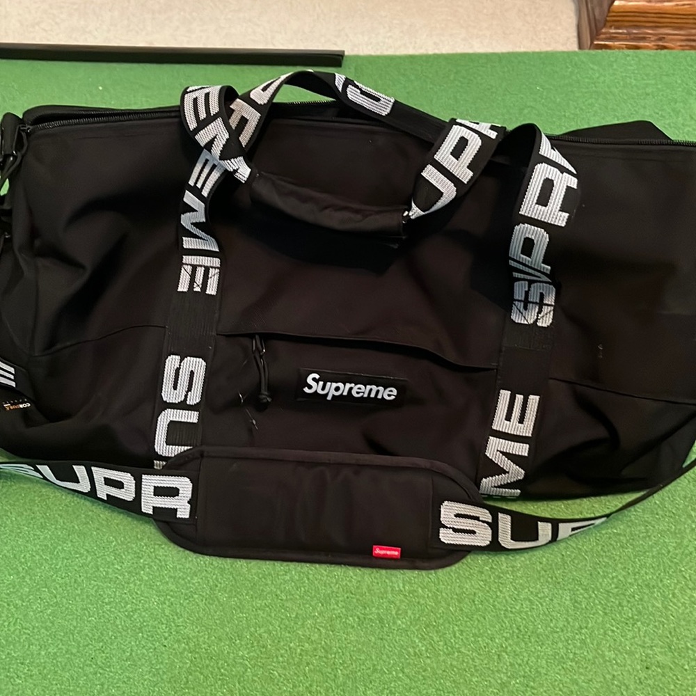 Supreme Duffel SS18